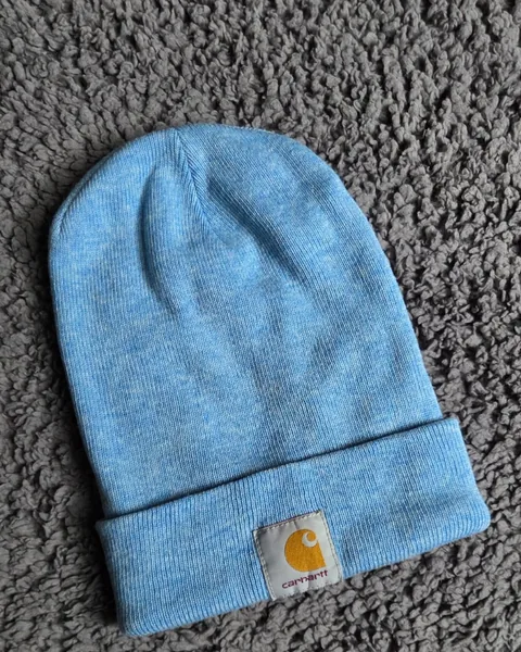 Gorrito Carhartt celeste