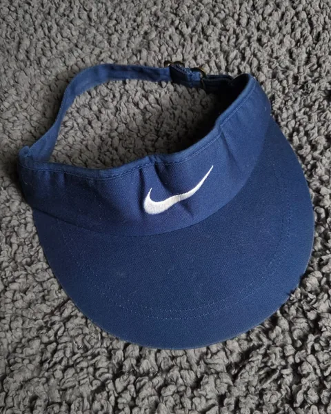Visera Nike 90'