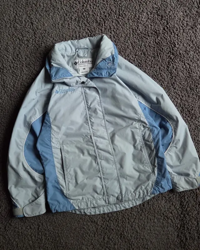 Campera Columbia celeste de dama